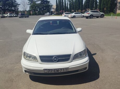 Opel Omega 2000