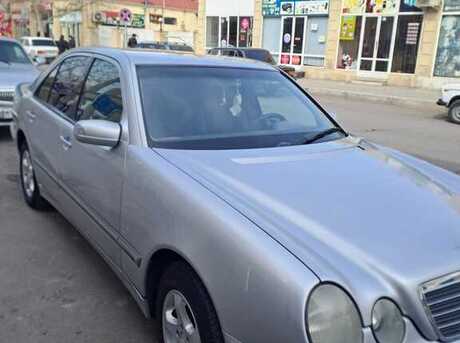Mercedes E 240 2000