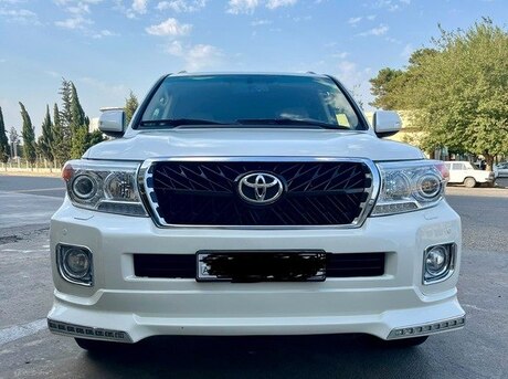 Toyota Land Cruiser 2012