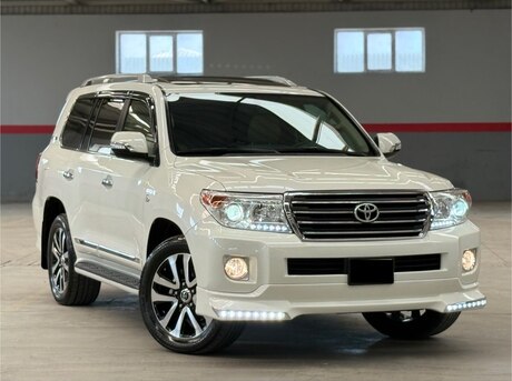 Toyota Land Cruiser 2011