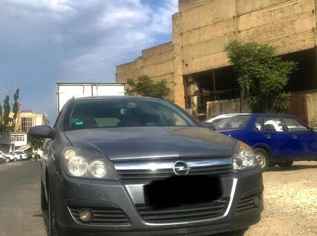 Opel Astra 2005