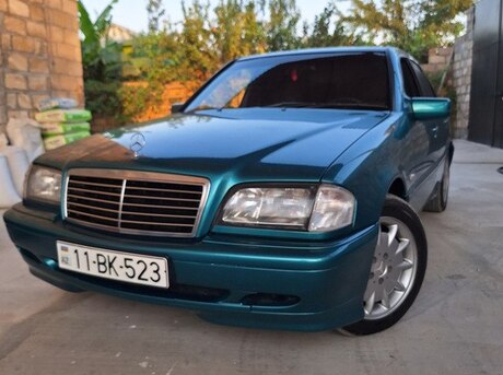 Mercedes C 180