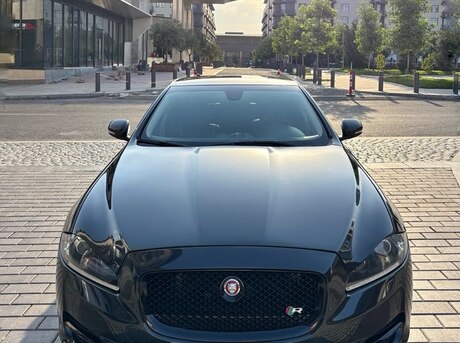 Jaguar XJ L