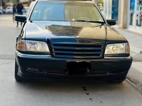 Mercedes C 230