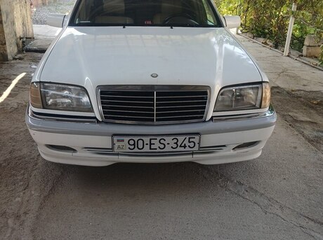 Mercedes C 230