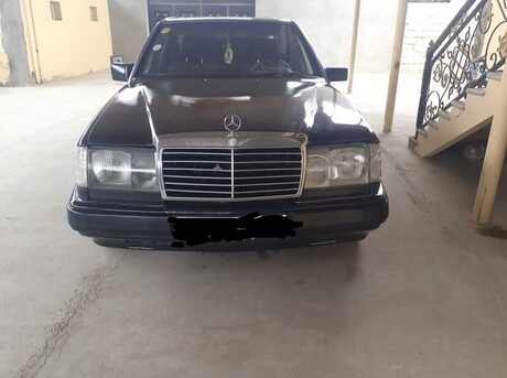Mercedes E 300 d 1993