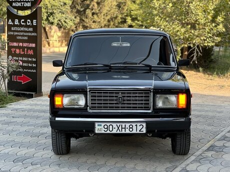 LADA (VAZ) 2107 2010