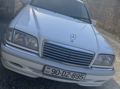 Mercedes C 230