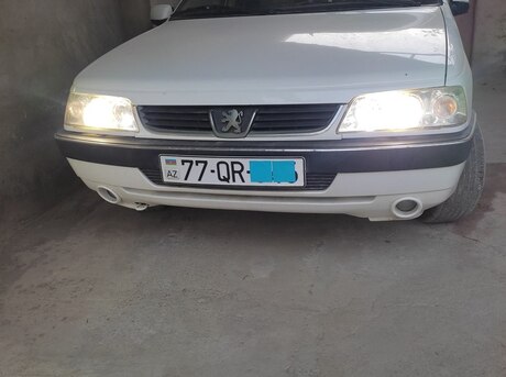 Peugeot 405