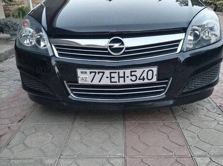 Opel Astra 2010