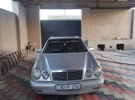 Mercedes E 220 d 1999