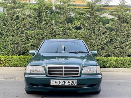 Mercedes C 200