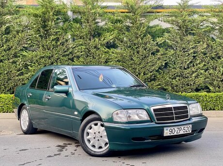 Mercedes C 200