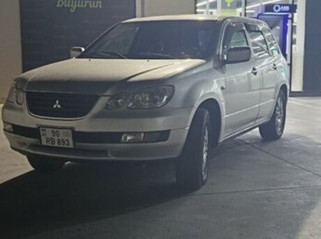 Mitsubishi Airtrek 2001