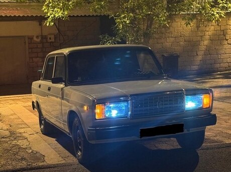 LADA (VAZ) 2107 2005