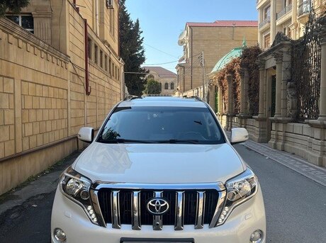 Toyota Land Cruiser Prado 2014