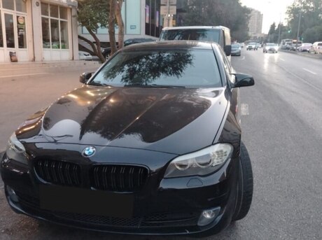 BMW 528