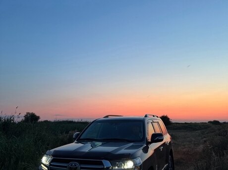 Toyota Land Cruiser 2019