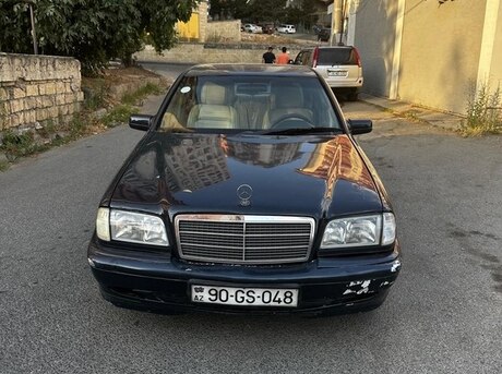 Mercedes C 180