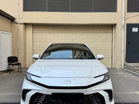 Toyota Camry 2024