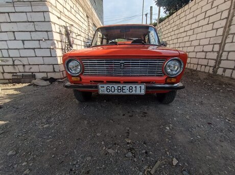 LADA (VAZ) 21011 1983