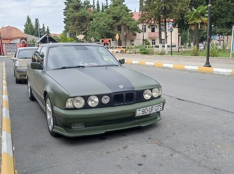 BMW 525 1990