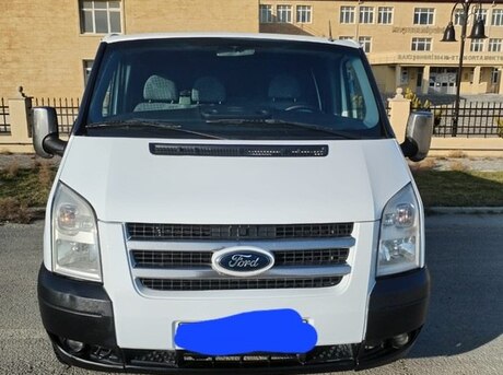 Ford Transit 2011