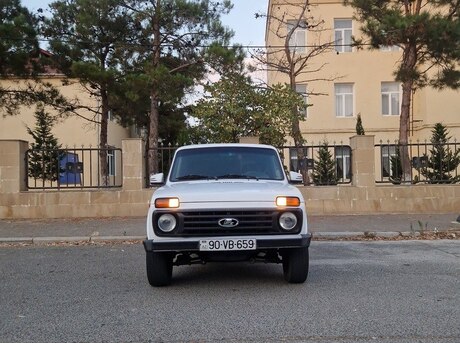 LADA (VAZ) Niva 2012