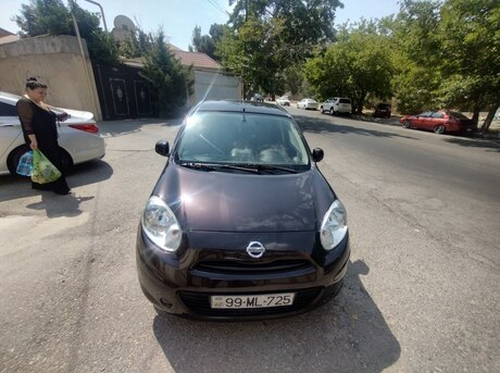 Nissan March 2012