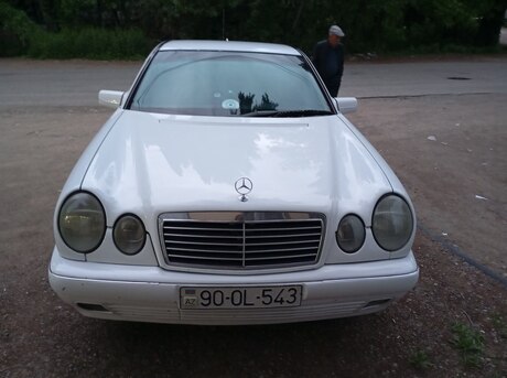 Mercedes E 220 d 1999