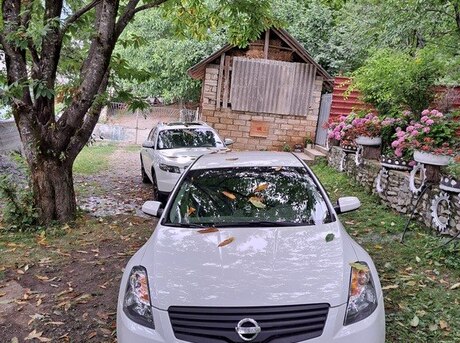 Nissan Altima 2008