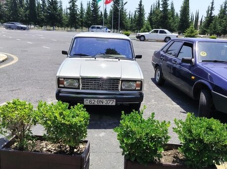 LADA (VAZ) 2107 2002