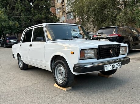 LADA (VAZ) 2107