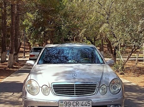 Mercedes E 270 2004