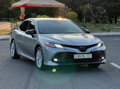 Toyota Camry 2020