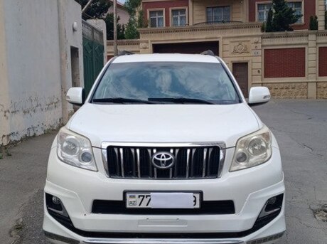 Toyota Land Cruiser Prado 2011