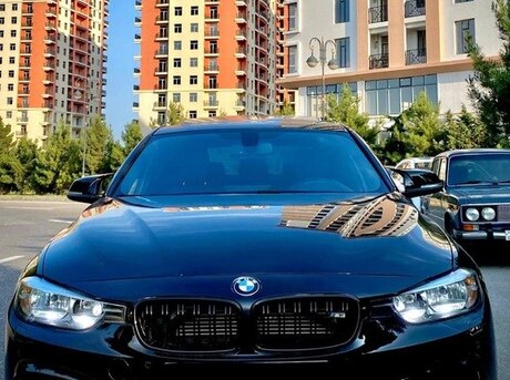 BMW 330e 2016