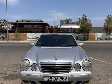 Mercedes E 240 2000