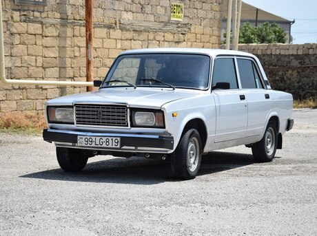 LADA (VAZ) 2107