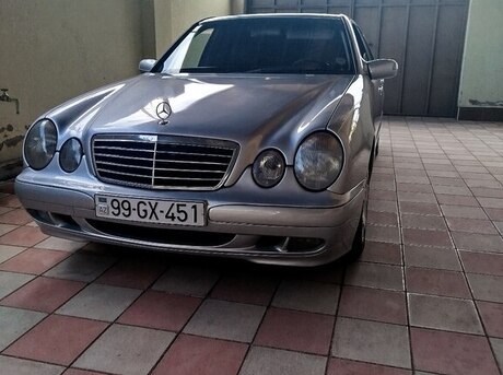 Mercedes E 220 d 2000