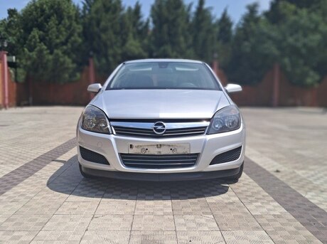 Opel Astra 2008
