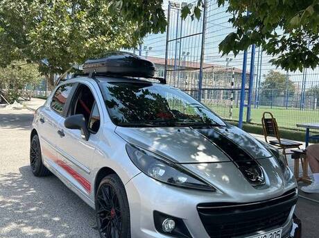 Peugeot 207 2013
