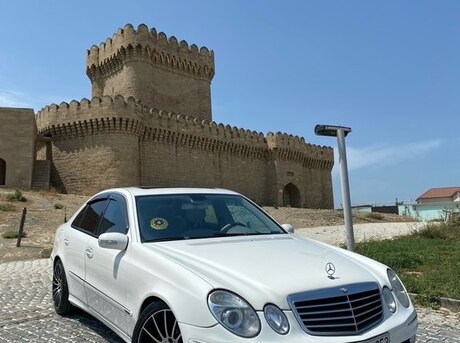 Mercedes E 240 2004