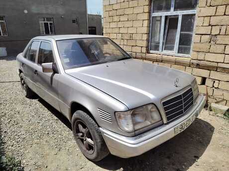 Mercedes E 250 1993