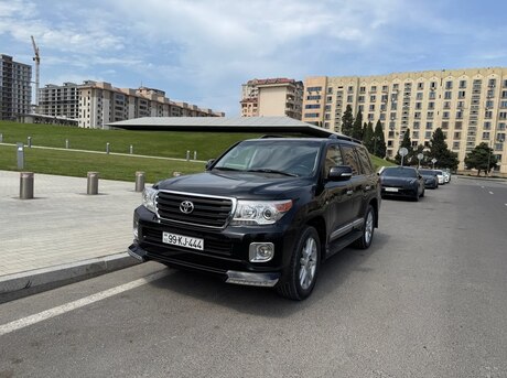 Toyota Land Cruiser 2010