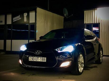 Hyundai Veloster 2011