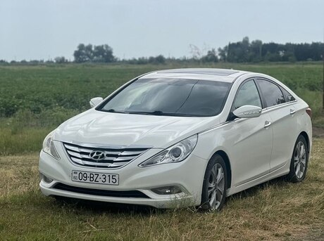 Hyundai Sonata 2010