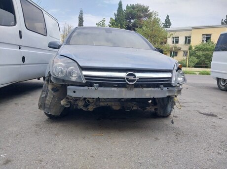 Opel Astra 2006