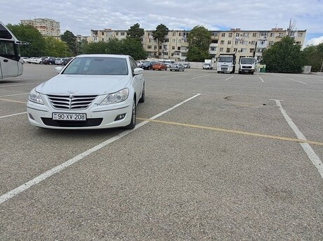 Hyundai Genesis 2010