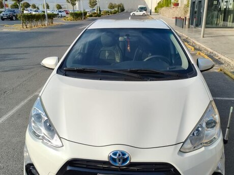 Toyota Aqua 2015